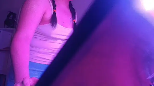SmokyDee – Naživo XXX chat