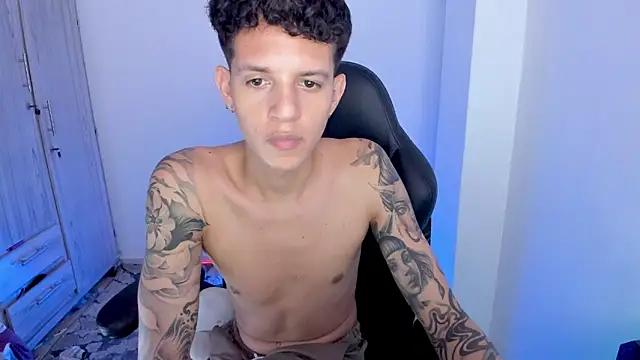 tylerrnova 现场XXX聊天
