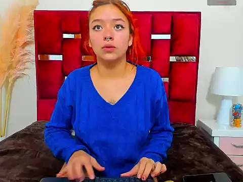 KayleeMei élő XXX-chatje
