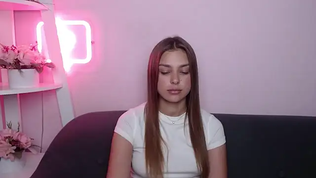 แชท XXX สดของ MilanaAngelAs