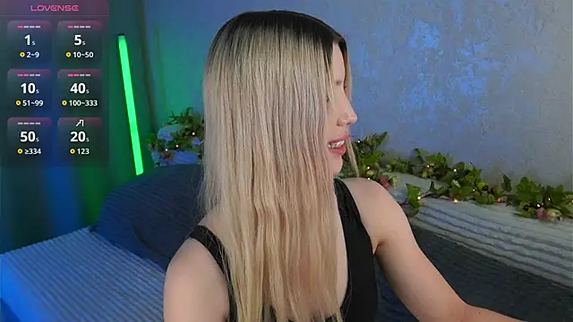 צ'אט XXX בשידור חי של LindaThackerr