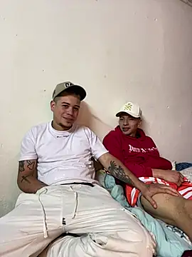 Mlkvzla Chat XXX in diretta