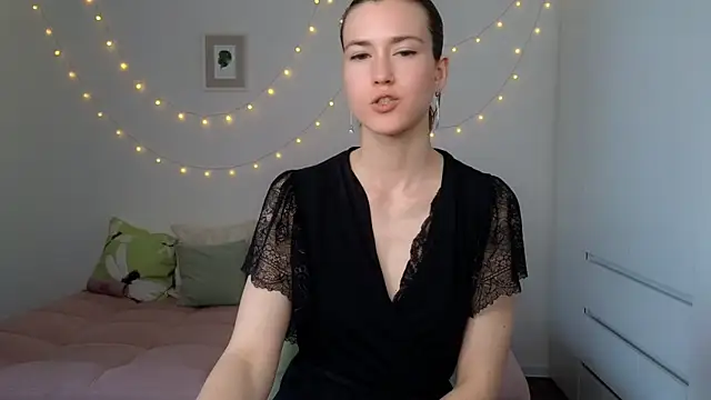 AliciaNewell: онлайн-секс-чат