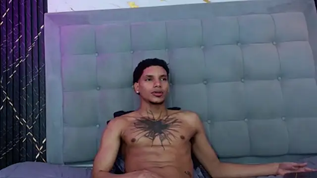 kai_storm77 élő XXX-chatje