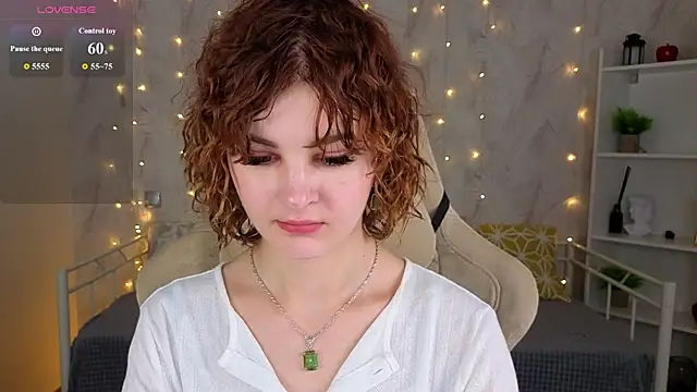 Kira__Fluffy XXX чат на живо