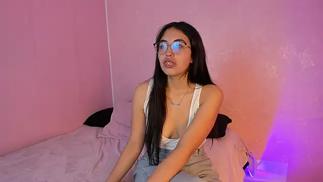 Valk_submissive's Live XXX Chat