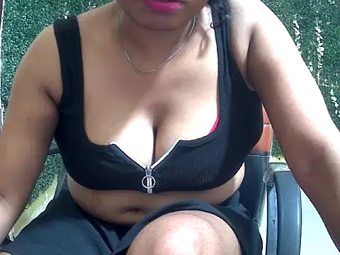 Ruhi_Hotty – Live XXX-chat
