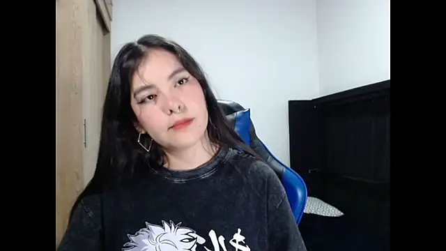 EloiseJun's Live XXX Chat