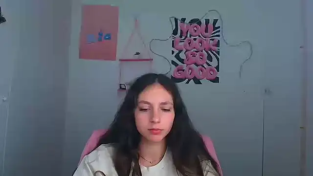 KissMeJulia's Live XXX Chat