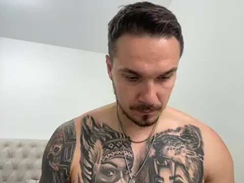 XXX chat uživo modela Hot__Tiger