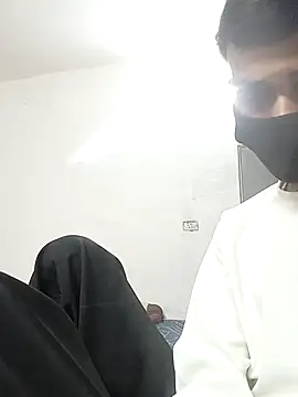 Czat XXX na żywo – rohit_cockyboy