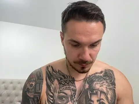Hot__Tiger élő XXX-chatje