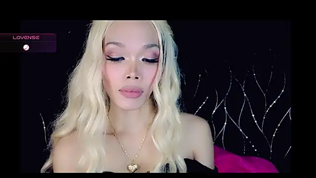XXX chat uživo modela YOURHOT_STUFF