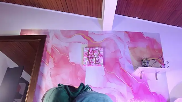 hellenngpのライブXXXチャット