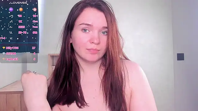 EvaJackson111 即時 XXX 聊天