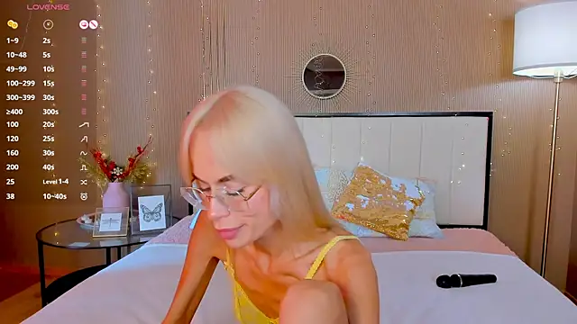 צ'אט XXX בשידור חי של bellatip