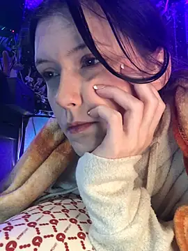 Lilactease: онлайн-секс-чат