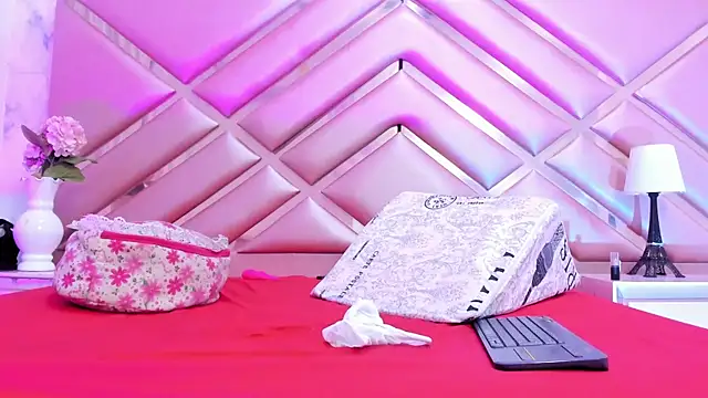 KimberlyBoonee Live XXX-chat