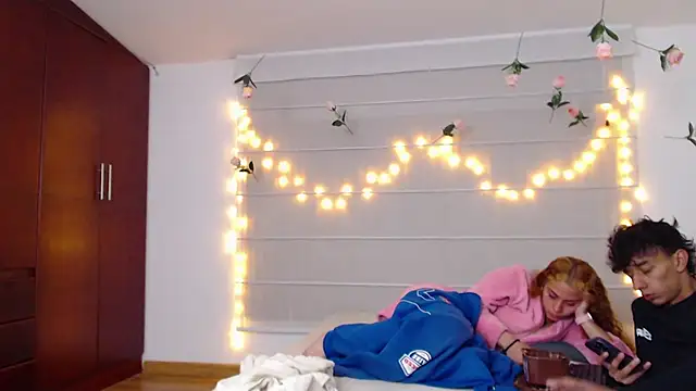SarabubbieのライブXXXチャット