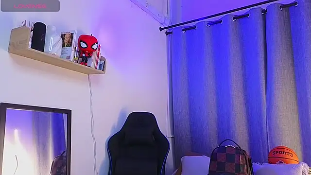Czat XXX na żywo – ASHTON_HILS