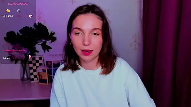 KindHazelHere_ Chat XXX in diretta