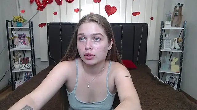 LaraPika Adlı Modelin Canlı XXX Sohbeti