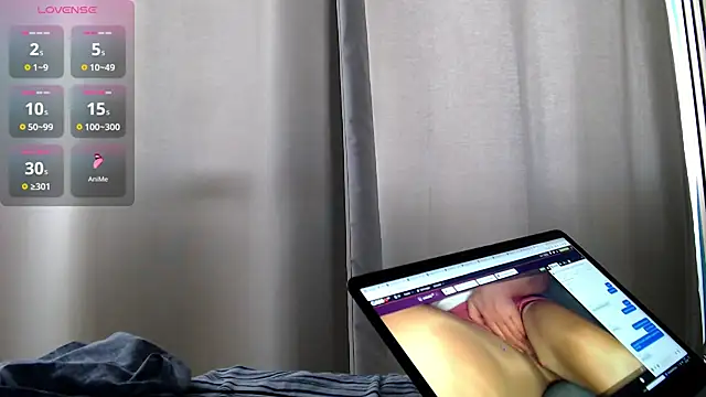 Chatroom XXX en direct de -sluttyass-