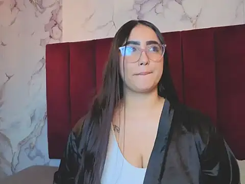 Онлайн чат XXX JESSYCORTES