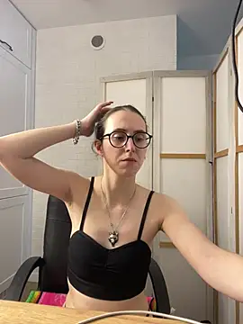 MartiniiSelenna Adlı Modelin Canlı XXX Sohbeti