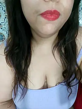 Hot-lino Adlı Modelin Canlı XXX Sohbeti