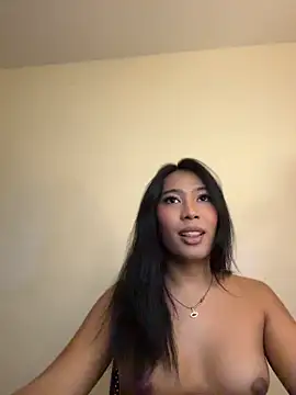 hugecock_tamira's Webcam Show