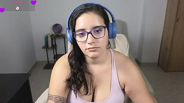 blue__moon_'s Live XXX Chat