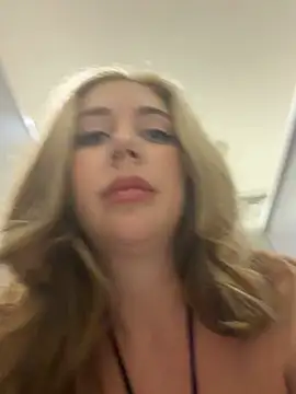 Amiraxevans Adlı Modelin Canlı XXX Sohbeti