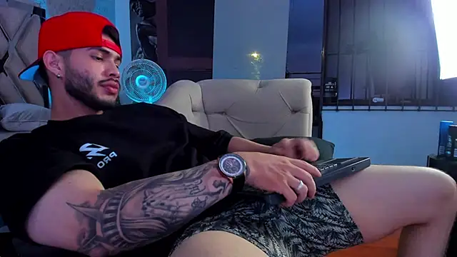 צ'אט XXX בשידור חי של Vincentblack