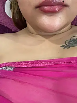 Chat +18 de Rosy_BabyDoll ao vivo