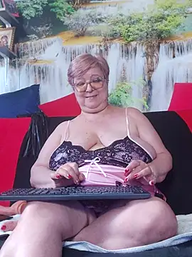 QueenPammy1's Live XXX Chat