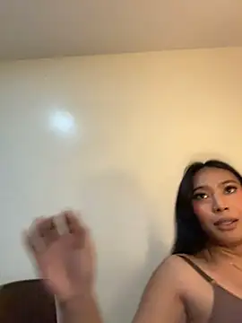 hugecock_tamira – webcam-show