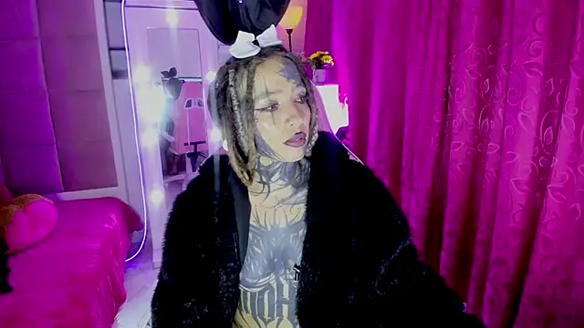 Lucy_Doll8's Live XXX Chat