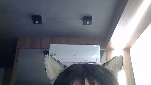 Chat XXX ao vivo de SkinnyKitten