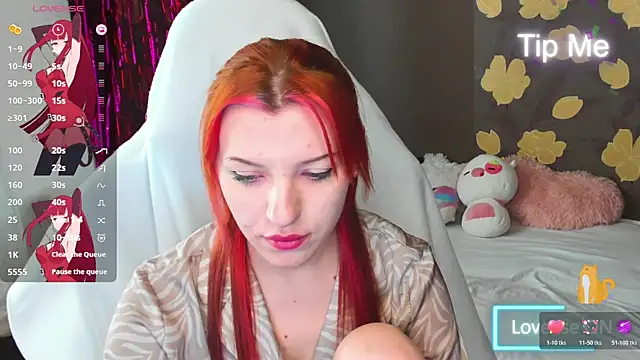 MeganNewCat's Live XXX Chat