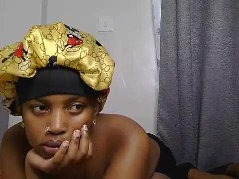 Chat +18 de lucious_wendy ao vivo