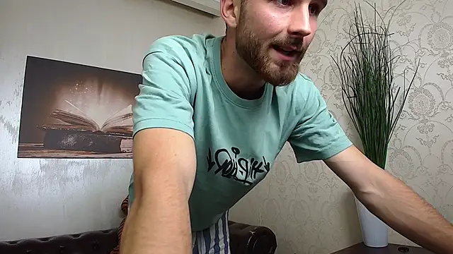 Czat XXX na żywo – KyloEast