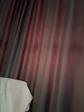 Chat +18 de OlyviaDelight ao vivo