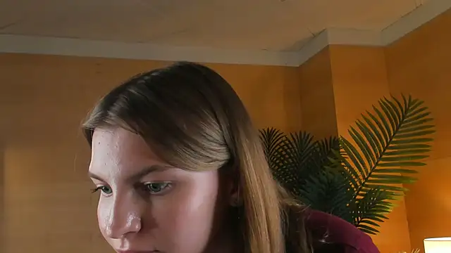 Chat +18 de UlaEpifano ao vivo