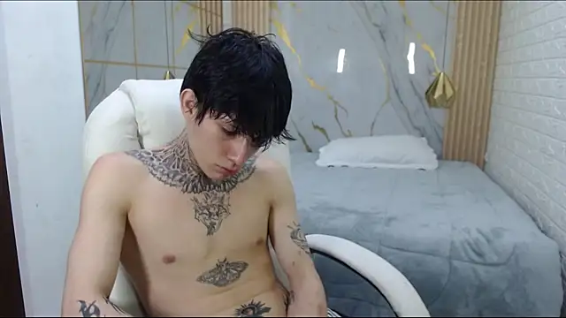 Chat XXX en directo de Cry_thereal