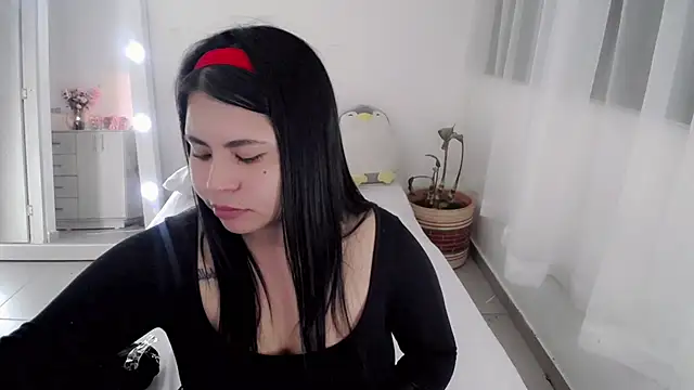 Chat +18 de Youlittlepervertt_ ao vivo