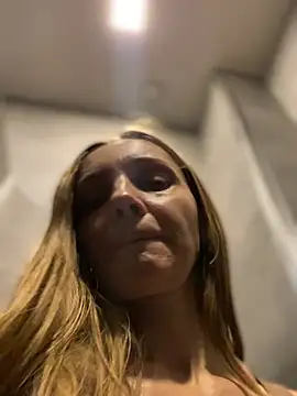 miss_darsi Adlı Modelin Canlı XXX Sohbeti