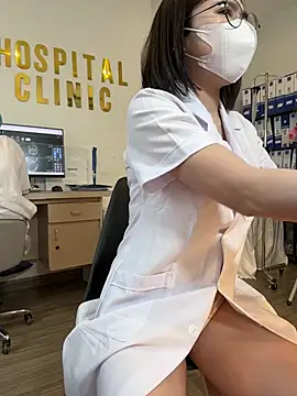 secretly_masturbating 现场XXX聊天