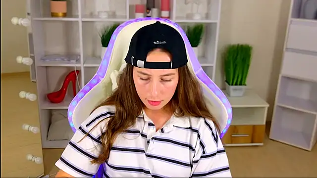 Chat XXX en directo de NadinnL