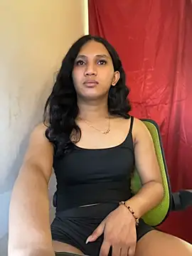 slutty_aki Chat XXX in diretta